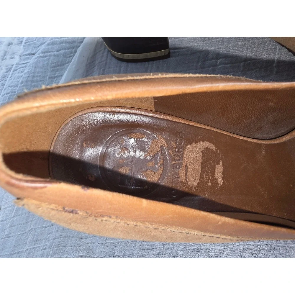 Tory Burch Tan Leather Suede Block Heel Buckle Pumps Gold Hardware Size 5M